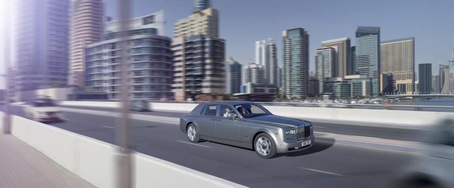  Rolls-Royce Phantom 2012 года  (фото 14 из 38)